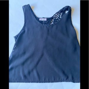 Women’s sleeveless top